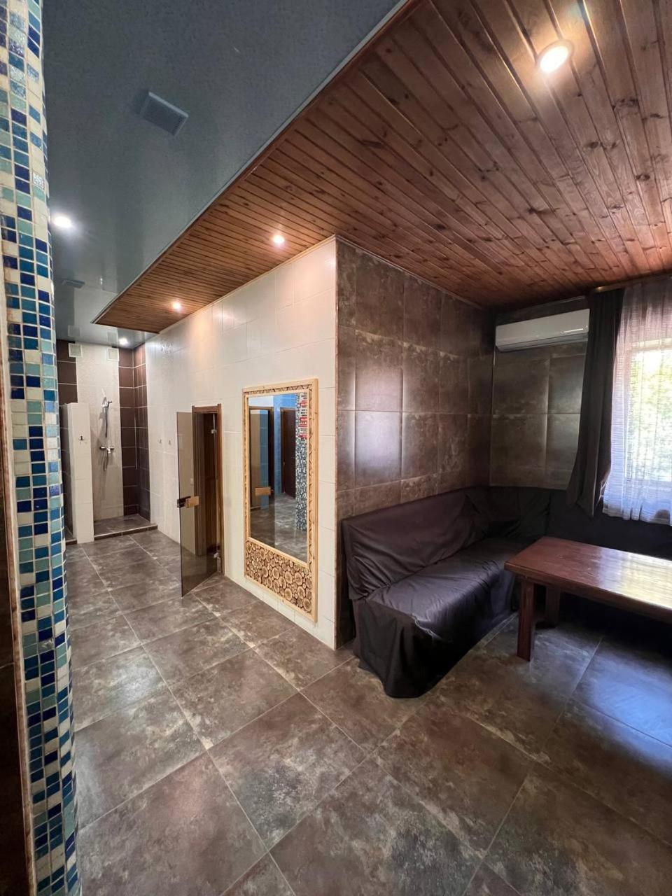 Complex Khutor Hotel Velyka Omelyana Buitenkant foto